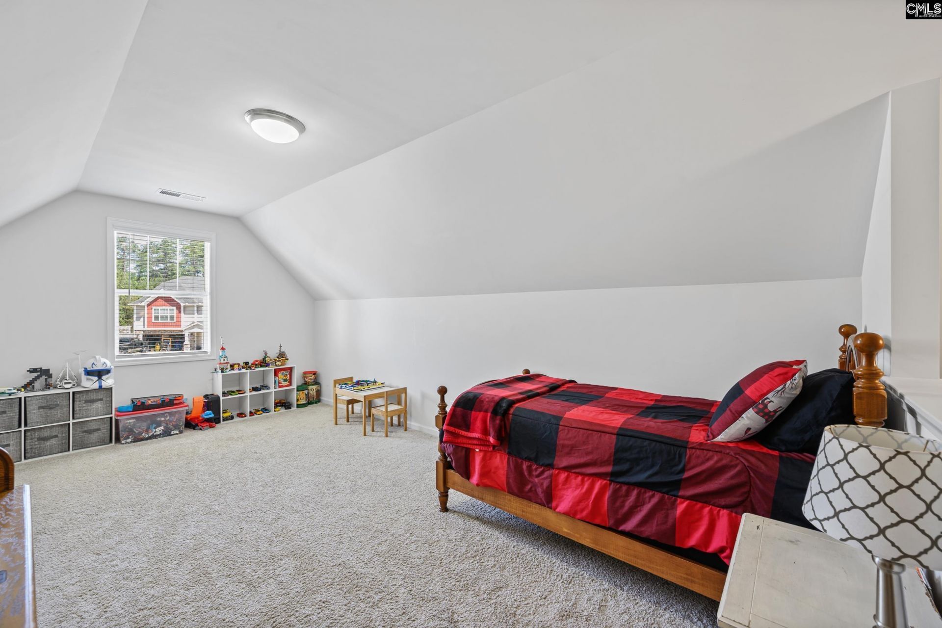 268 Turnfield Drive Photo 22