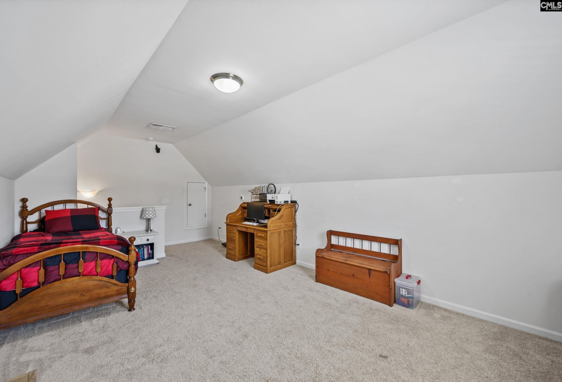 268 Turnfield Drive Photo 23