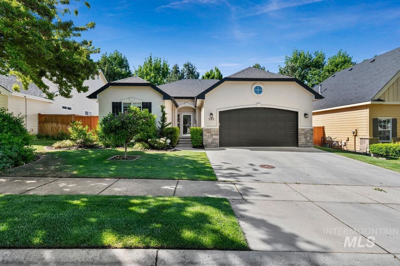 593 E Whitney Ct, Eagle, ID 83616 Main Photo