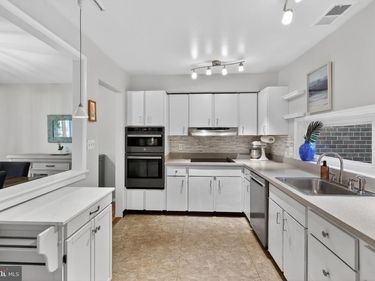 11519 LINKS DRIVE, RESTON, VA 20190