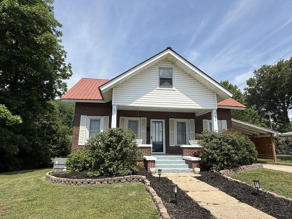 804 Elm Avenue, South Pittsburg, TN 37380