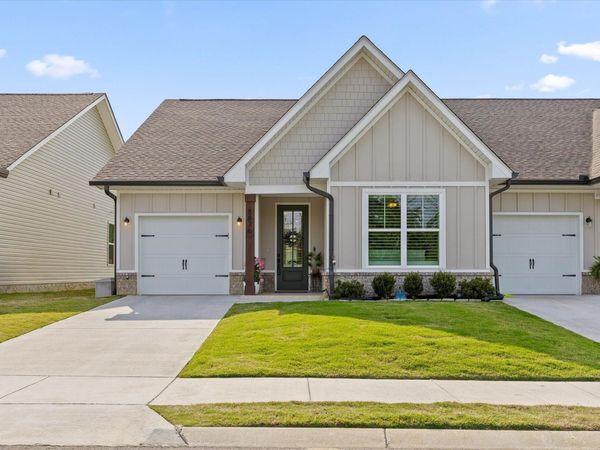 8876 James Creek Drive, Ooltewah, TN 37363