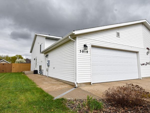 3018 32 Street S, Fargo, ND 58103