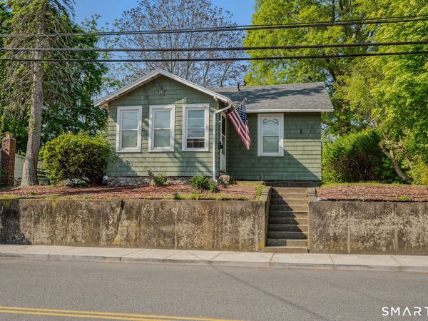 231 Poquonnock , Groton, CT 06340