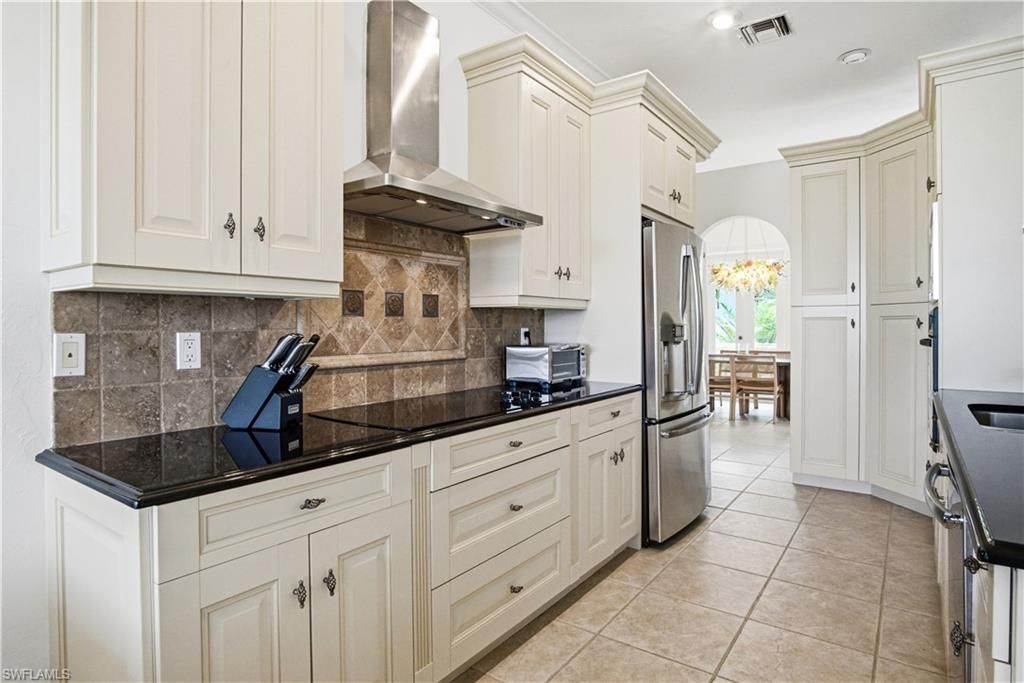 201 San Mateo Dr, Bonita Springs, FL 34134 Photo