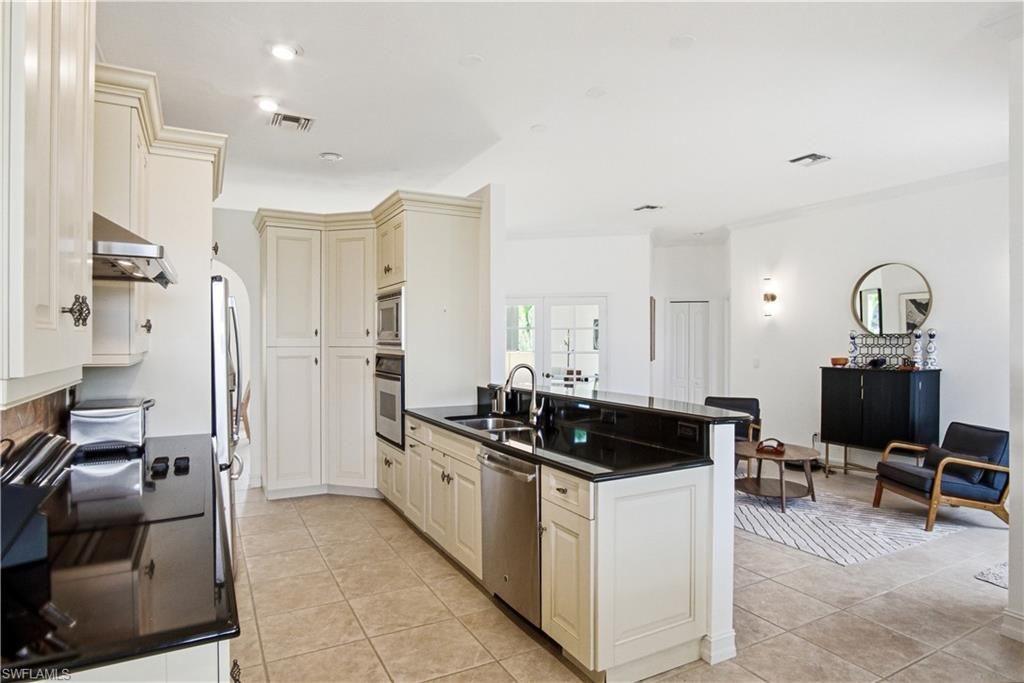 201 San Mateo Dr, Bonita Springs, FL 34134 Photo