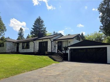 5046 Bradbury Drive , Syracuse, NY 13215