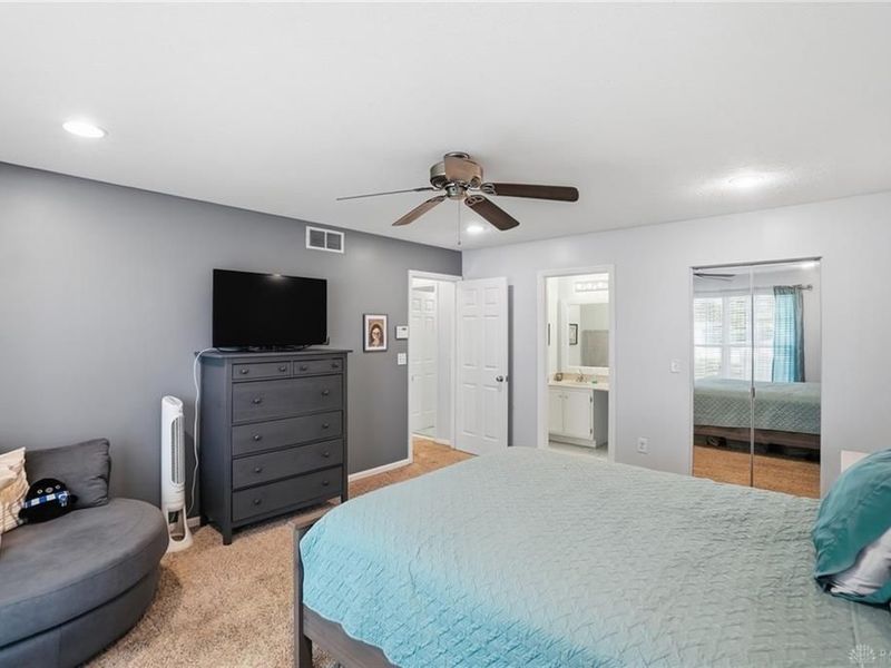 2051 Foxknoll Drive, Centerville, OH 45458 Photo 15