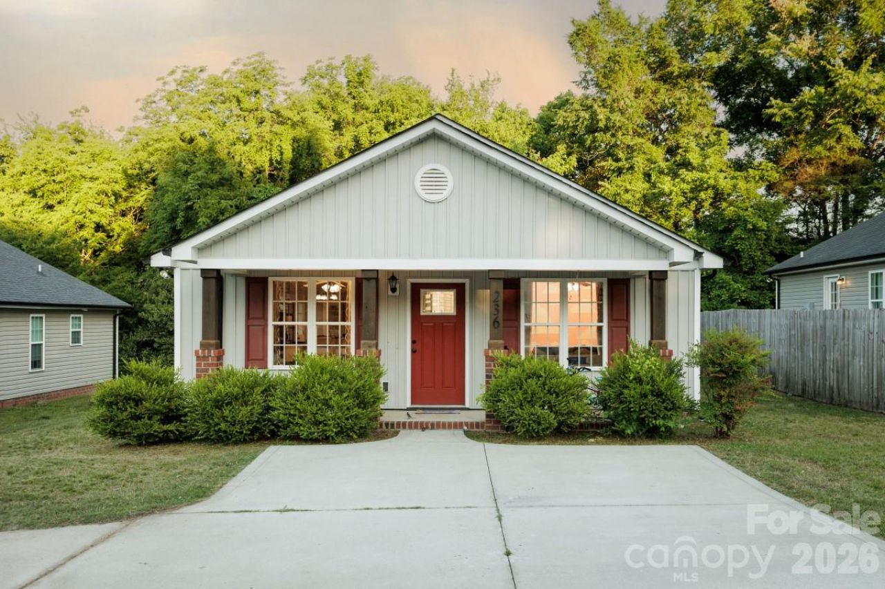 236 Cabarrus Avenue E, Concord, NC 28025 Main Photo