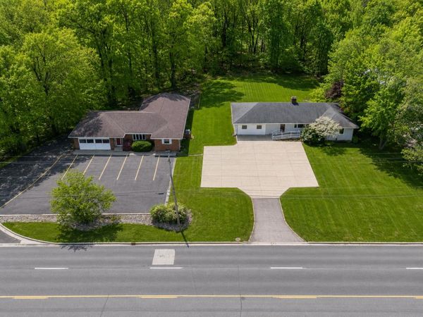 6281-6301 Stadium Drive, Kalamazoo, MI 49009