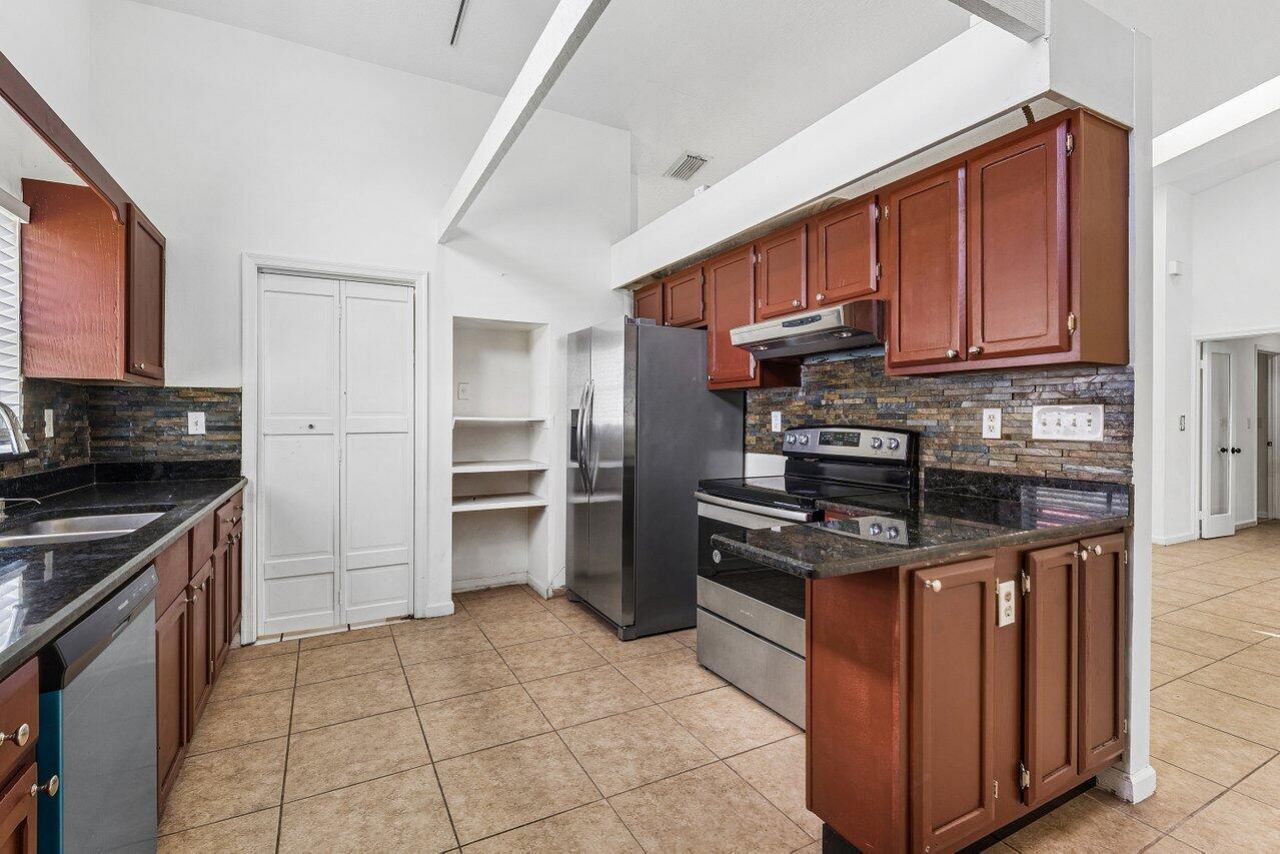 14616 Autumn Avenue, Wellington, FL 33414 Photo