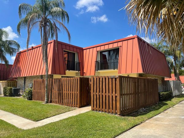 3345 Meridian Way N, Unit C, Palm Beach Gardens, FL 33410