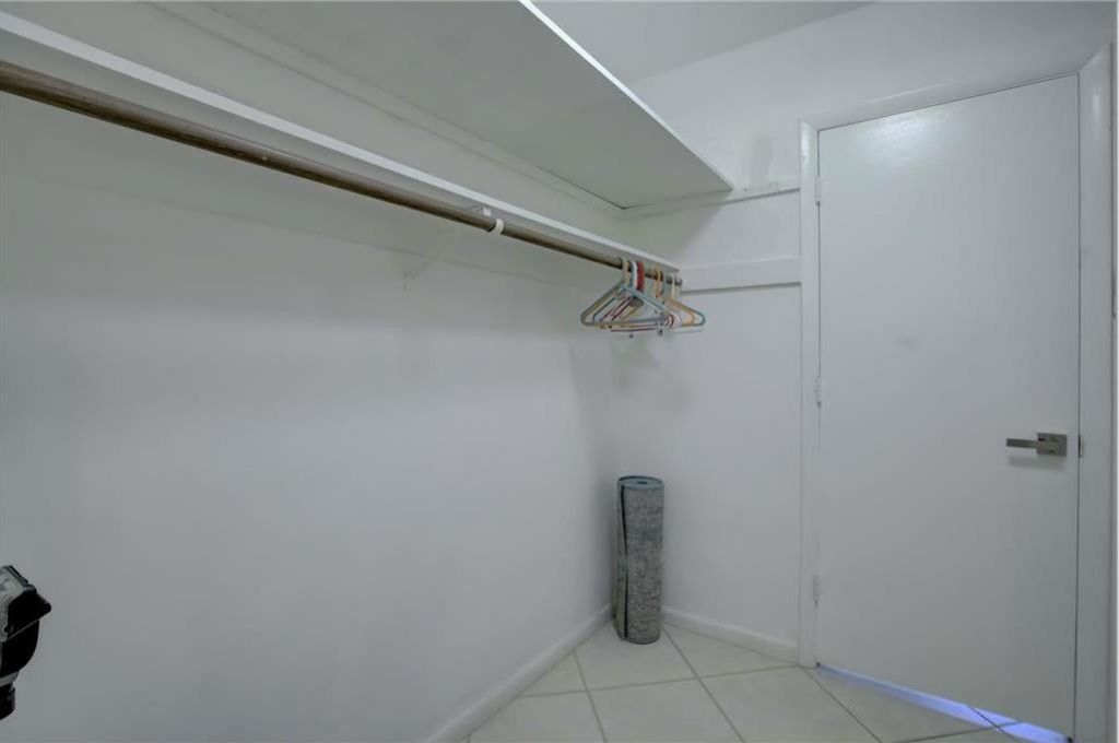 3020 NE 16th Avenue, Unit 304, Oakland Park, FL 33334 Photo