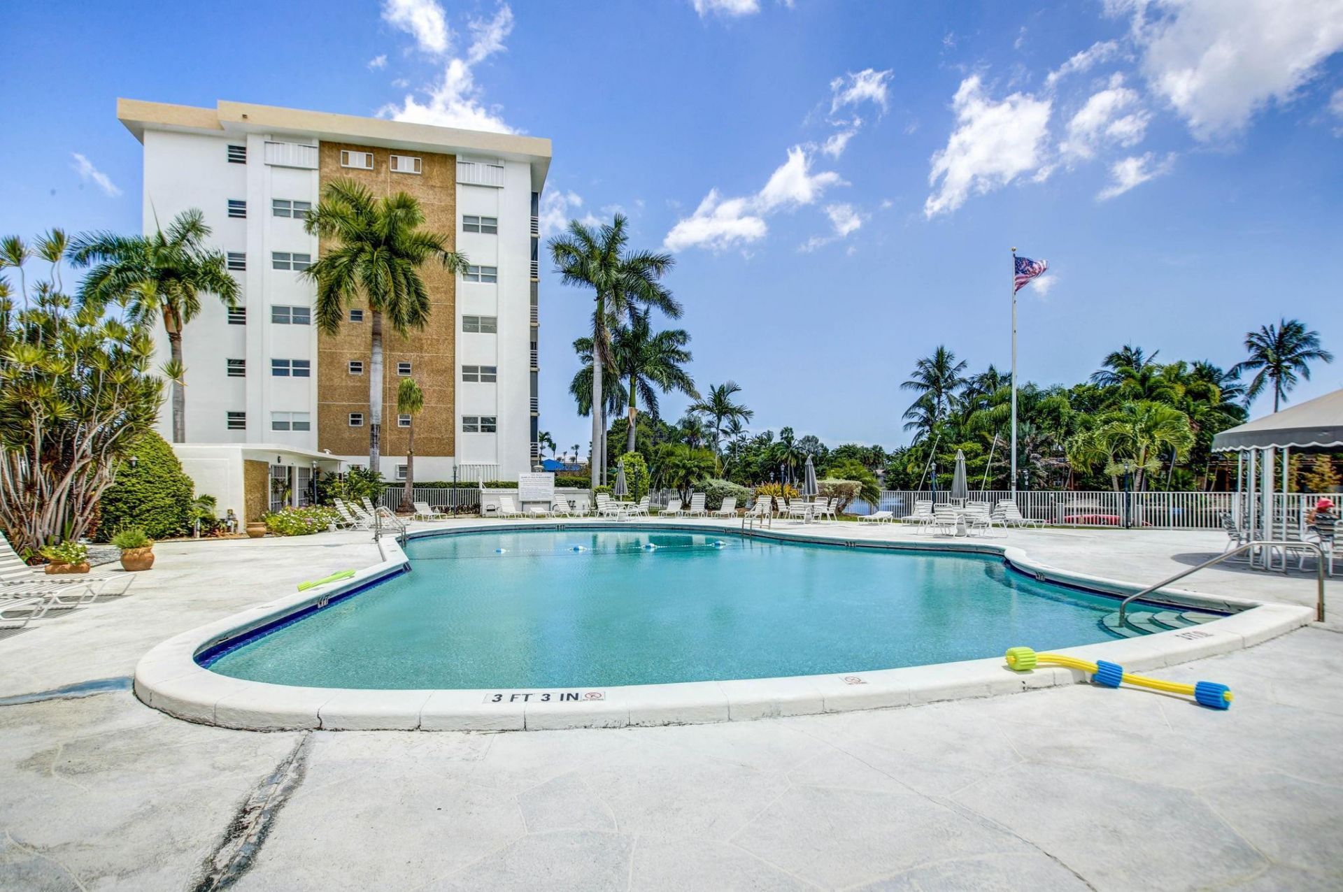 3020 NE 16th Avenue, Unit 304, Oakland Park, FL 33334 Photo
