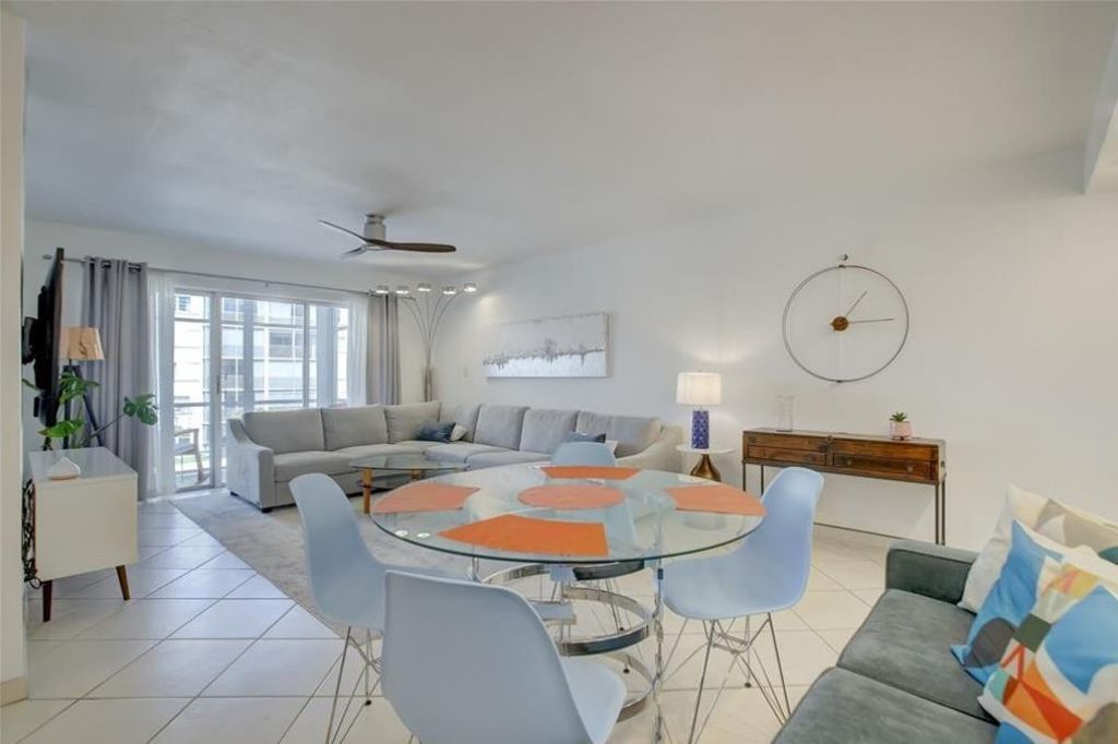 3020 NE 16th Avenue, Unit 304, Oakland Park, FL 33334 Photo