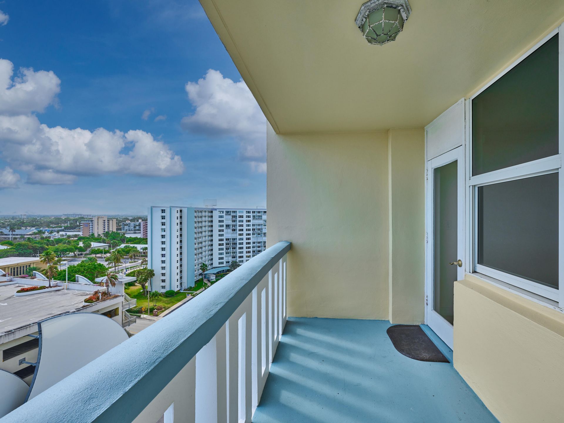 305 N Pompano Beach Boulevard, Unit 1204, Pompano Beach, FL 33062 Photo