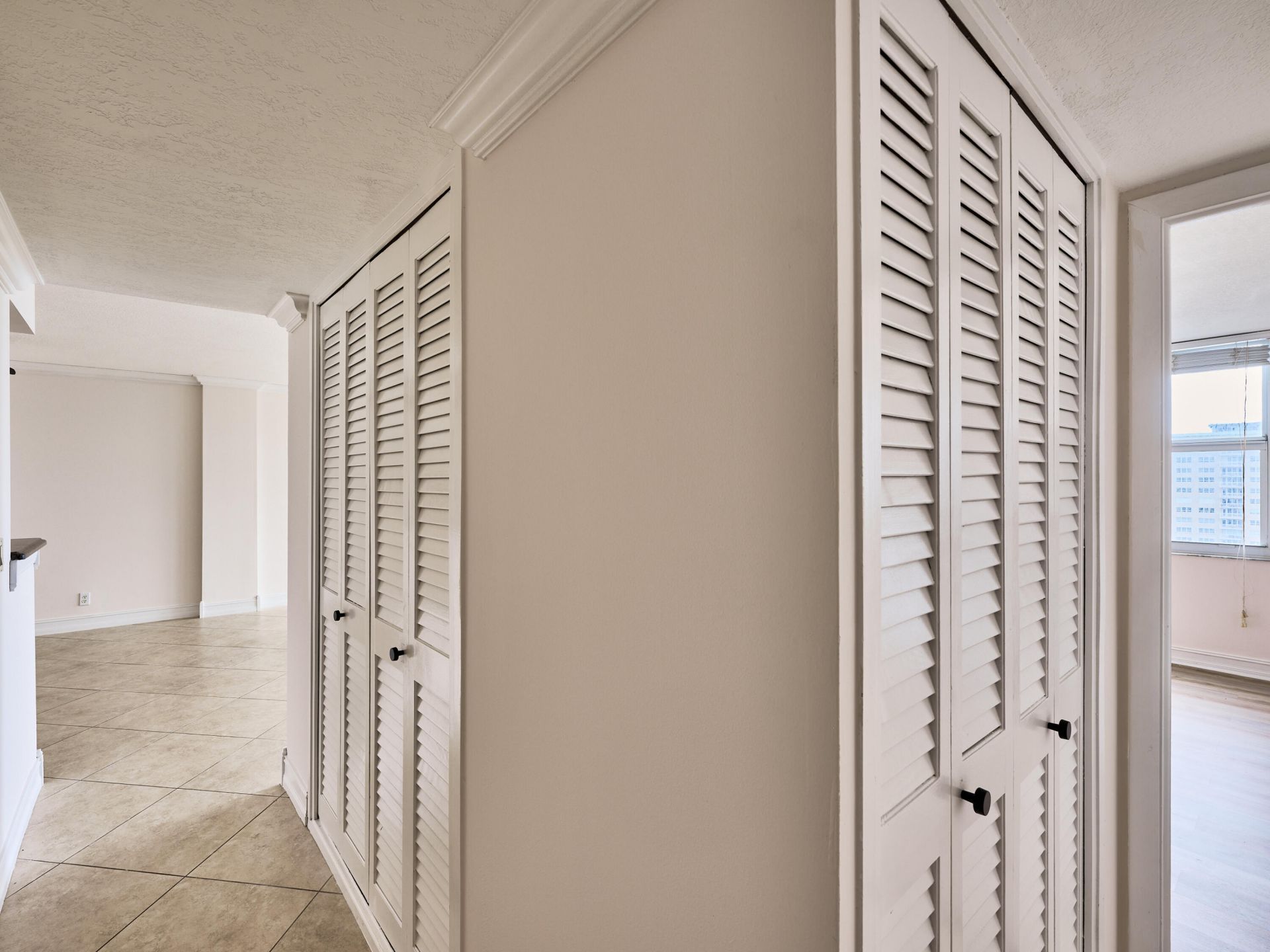 305 N Pompano Beach Boulevard, Unit 1204, Pompano Beach, FL 33062 Photo