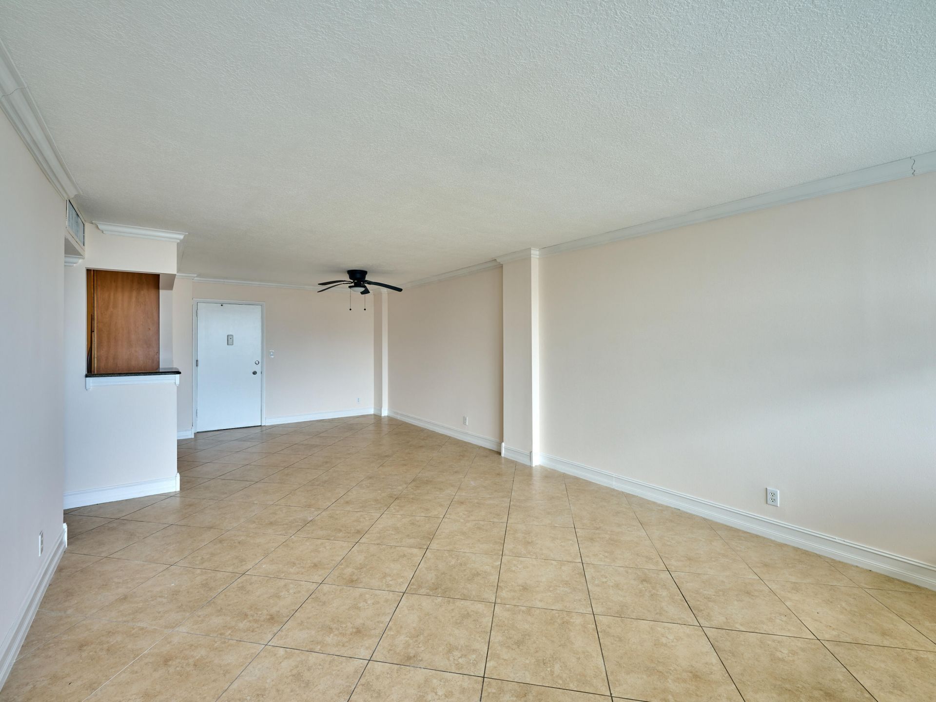 305 N Pompano Beach Boulevard, Unit 1204, Pompano Beach, FL 33062 Photo