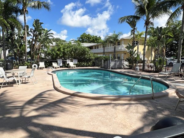 4050 NE 12th Terrace, Unit 15-1, Oakland Park, FL 33334