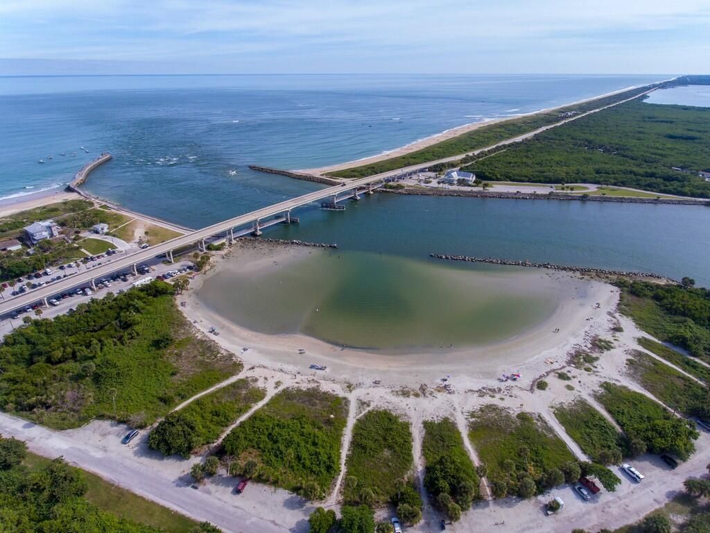 11171 Airport Drive, Sebastian, FL 32958 Photo