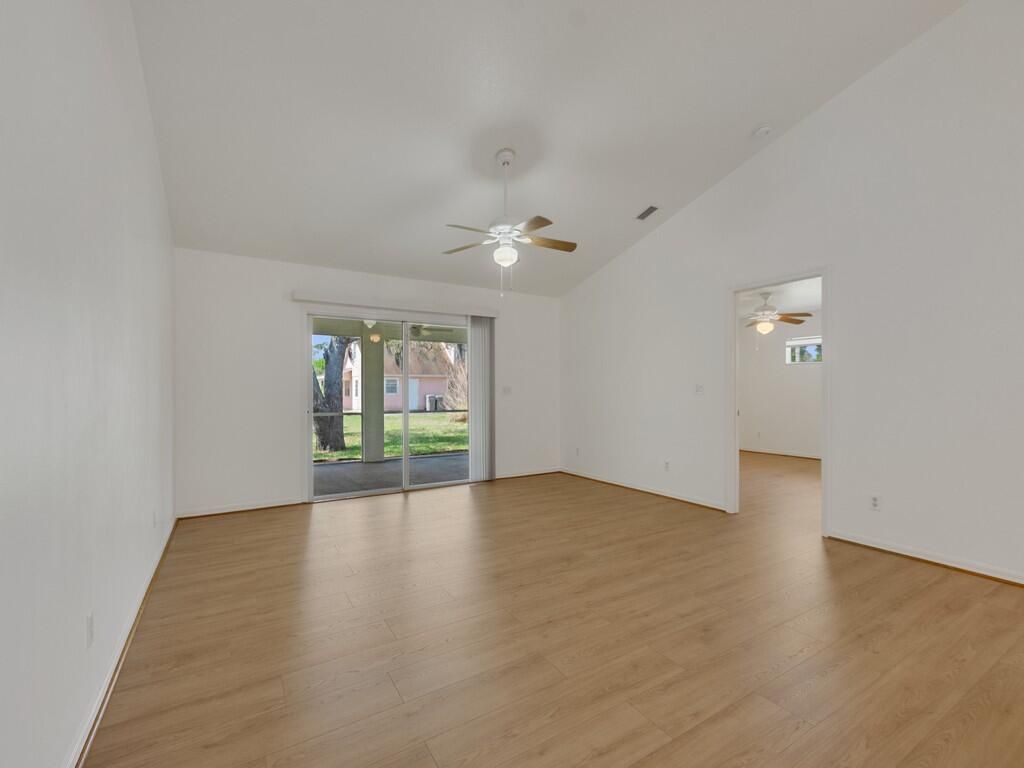 11171 Airport Drive, Sebastian, FL 32958 Photo