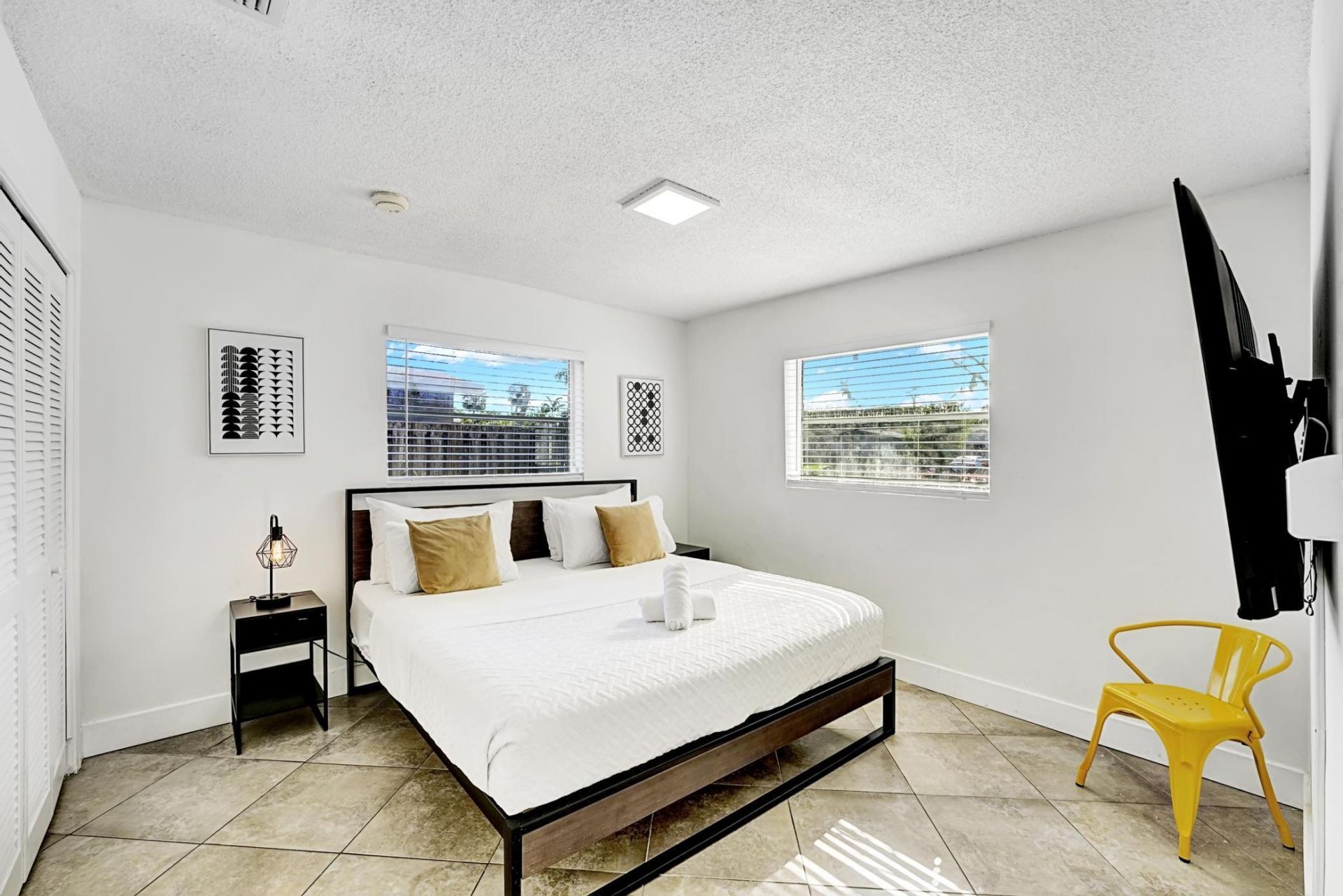 6481 Kimberly Boulevard, North Lauderdale, FL 33068 Photo