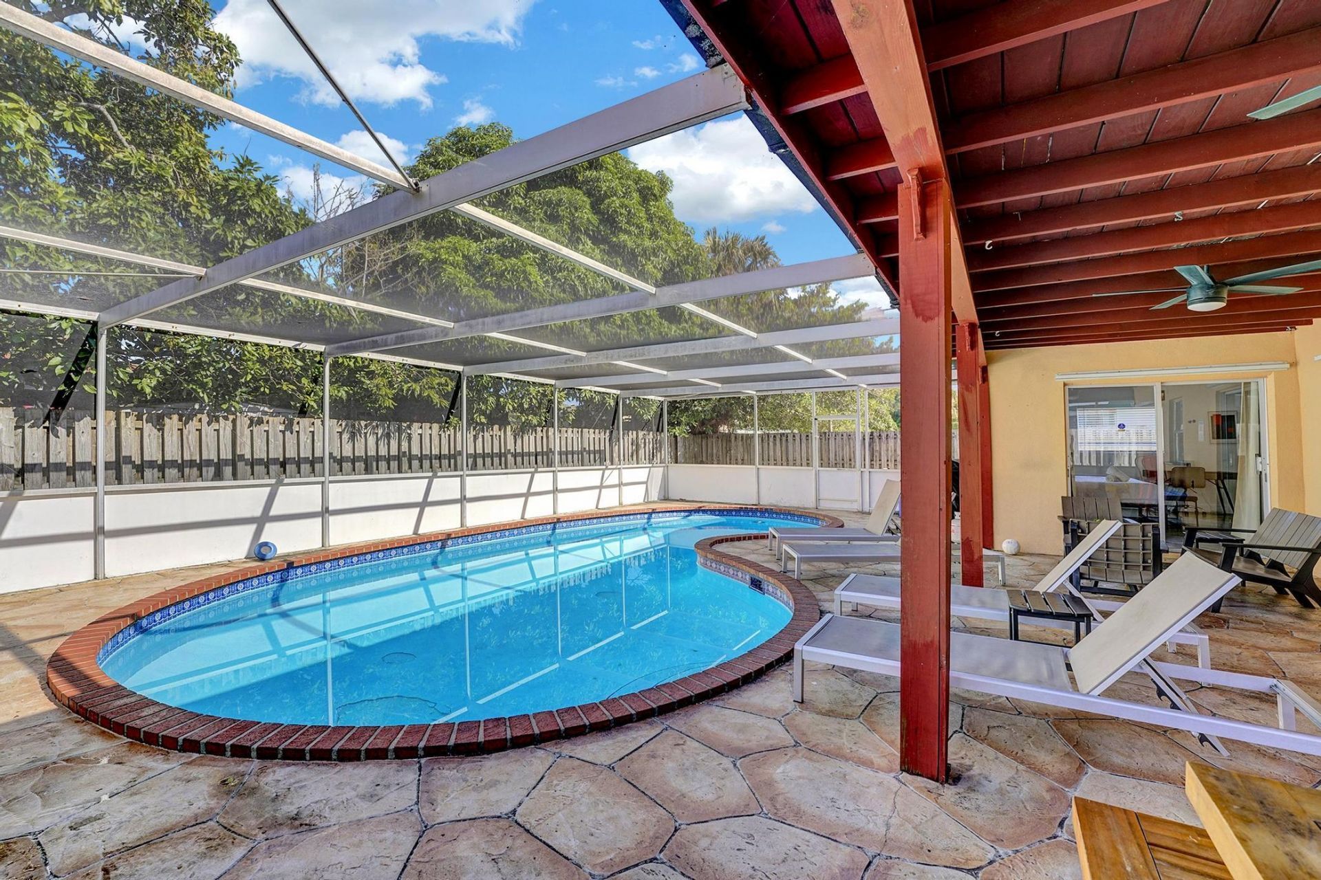 6481 Kimberly Boulevard, North Lauderdale, FL 33068 Photo