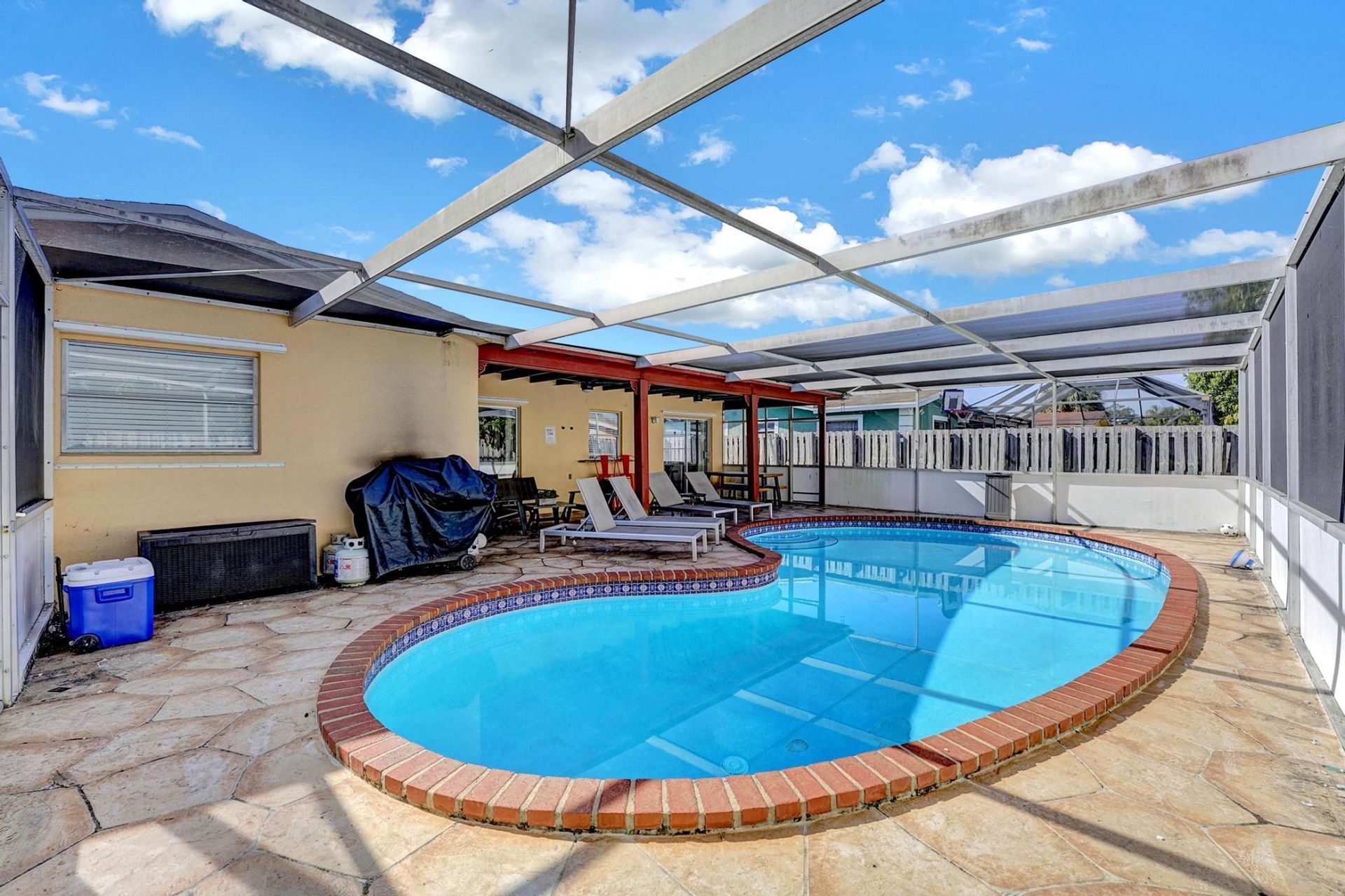 6481 Kimberly Boulevard, North Lauderdale, FL 33068 Photo