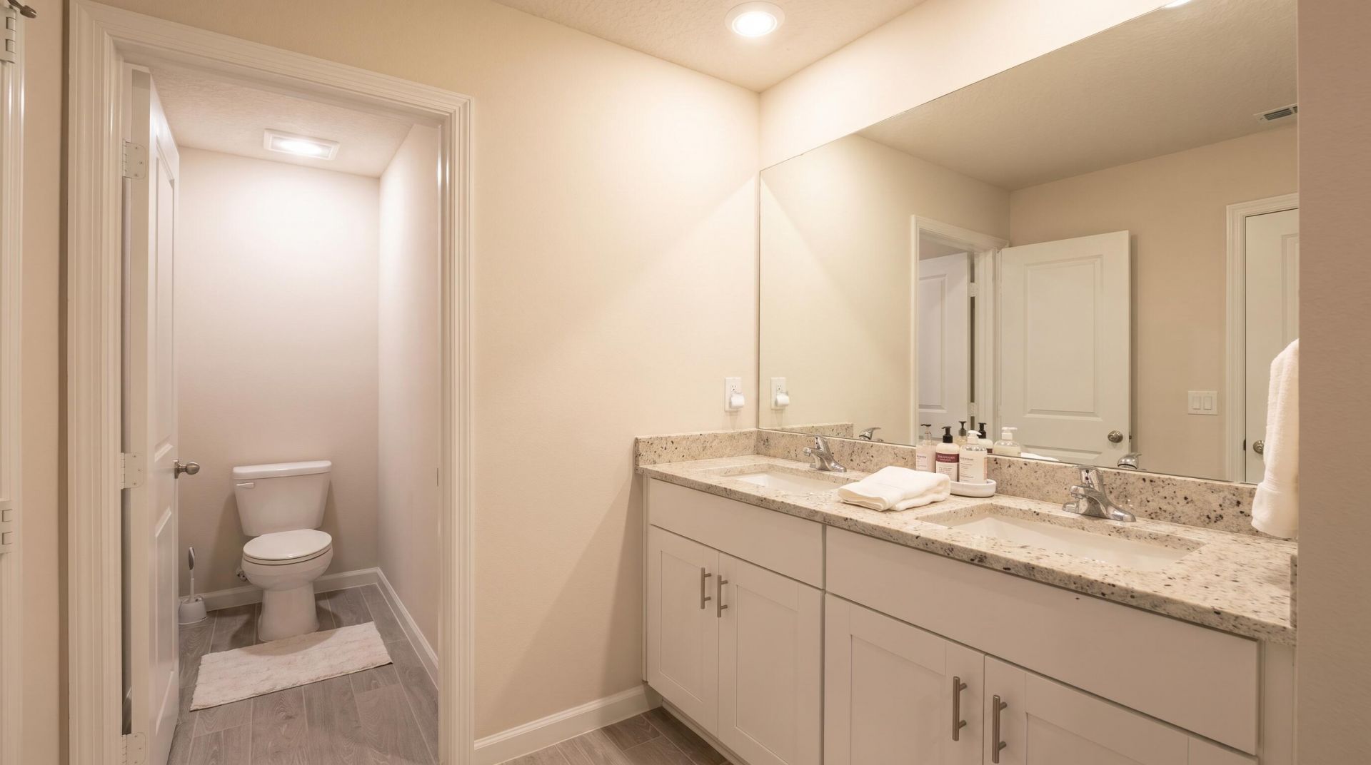 5784 SE Edgewater Circle, Stuart, FL 34997 Photo