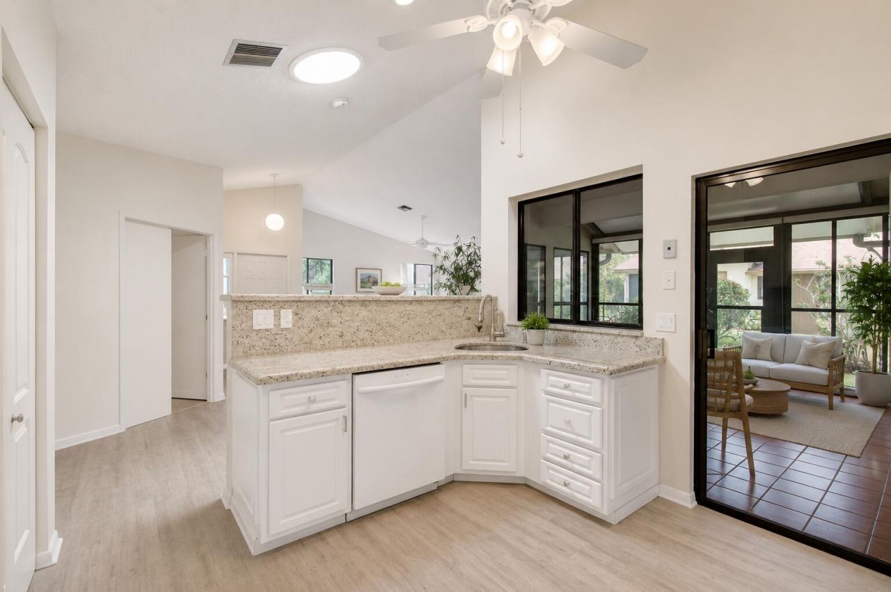 1320 NW 29th Avenue, Unit D, Delray Beach, FL 33445 Photo