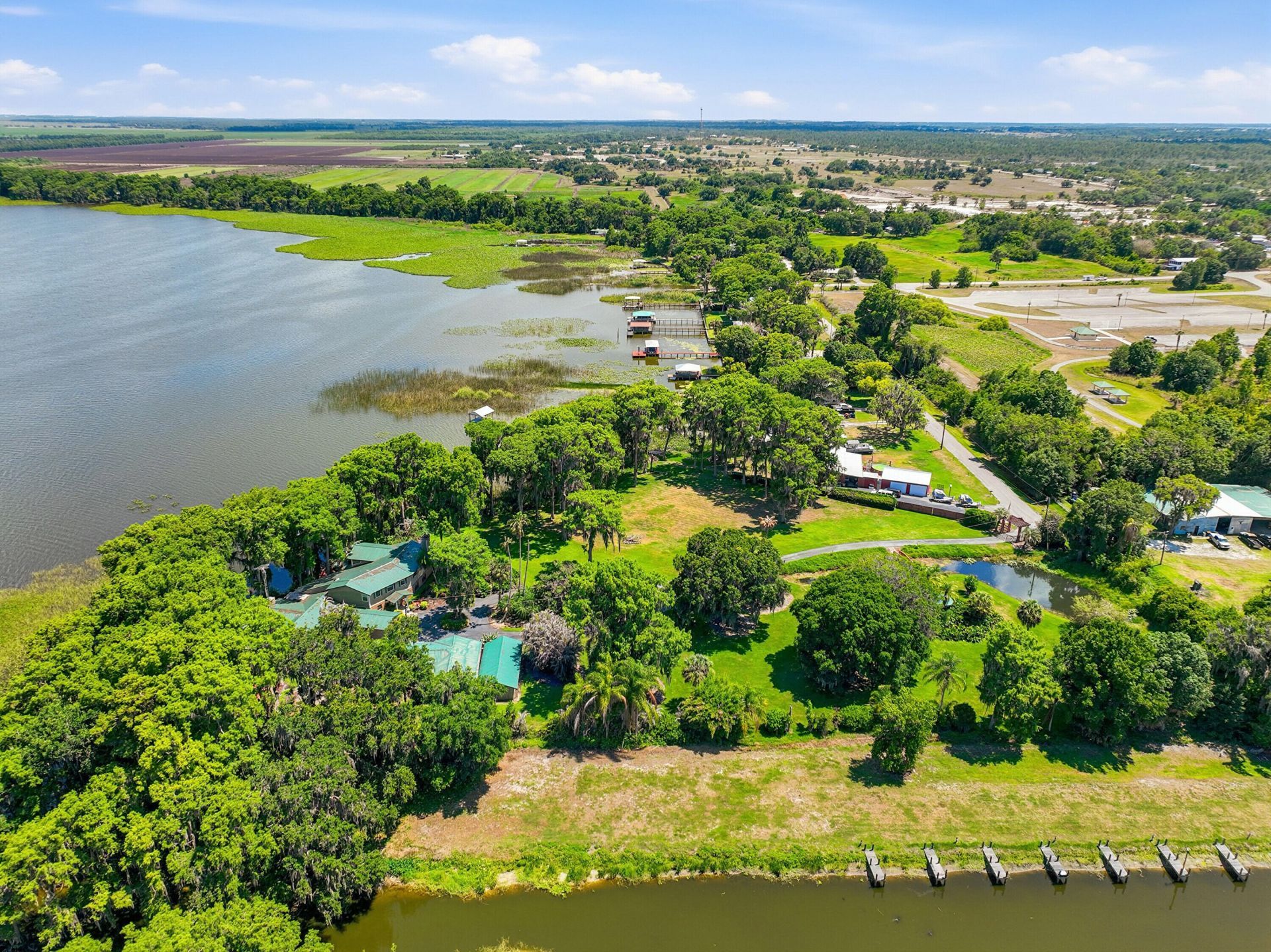 200 Windy Point Road, Lake Placid, FL 33852 Photo