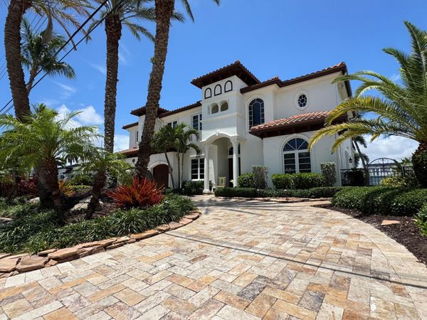 4431 NE 24th Avenue, Lighthouse Point, FL 33064