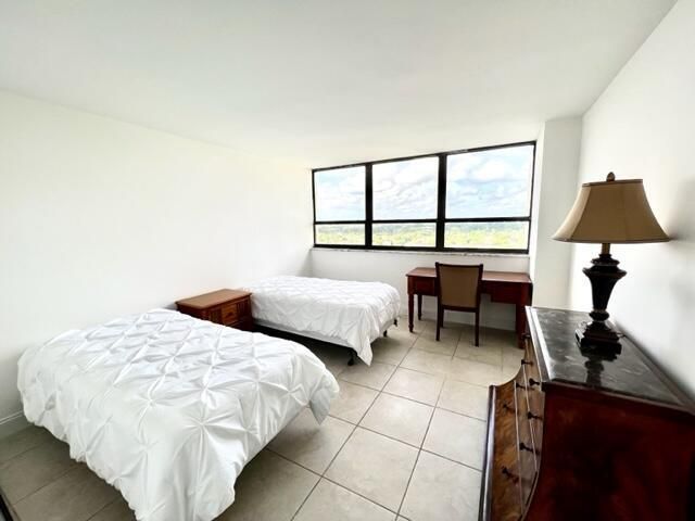 5600 N Flagler Drive, Unit 1803, West Palm Beach, FL 33407 Photo