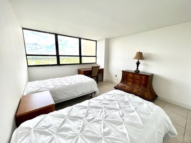 5600 N Flagler Drive, Unit 1803, West Palm Beach, FL 33407 Photo