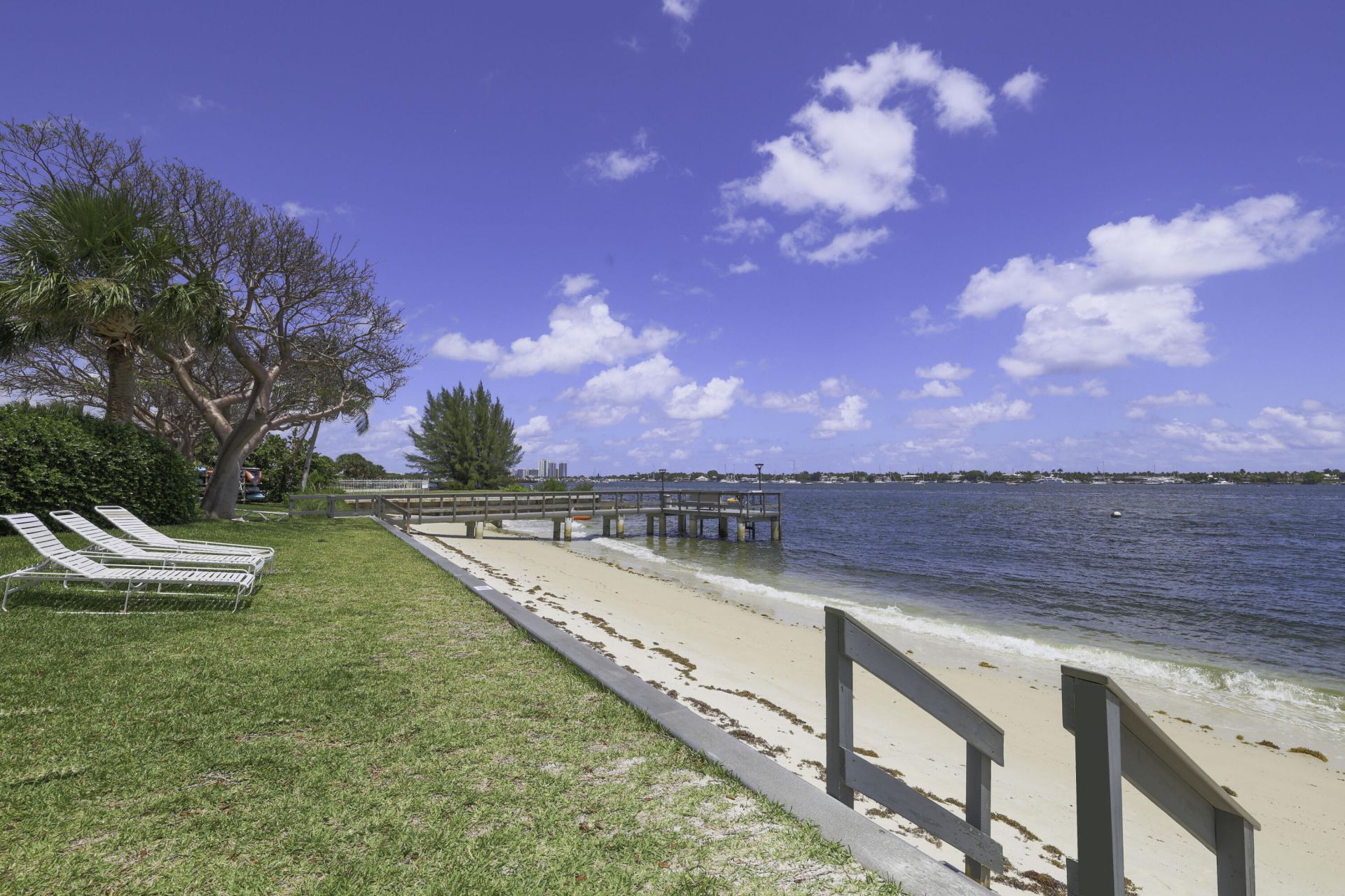 5600 N Flagler Drive, Unit 1803, West Palm Beach, FL 33407 Photo
