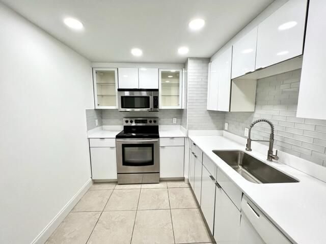 5600 N Flagler Drive, Unit 1803, West Palm Beach, FL 33407 Photo