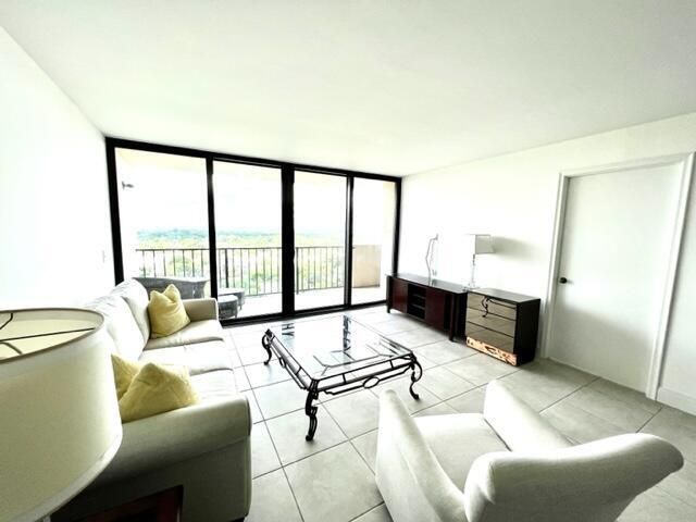 5600 N Flagler Drive, Unit 1803, West Palm Beach, FL 33407 Photo