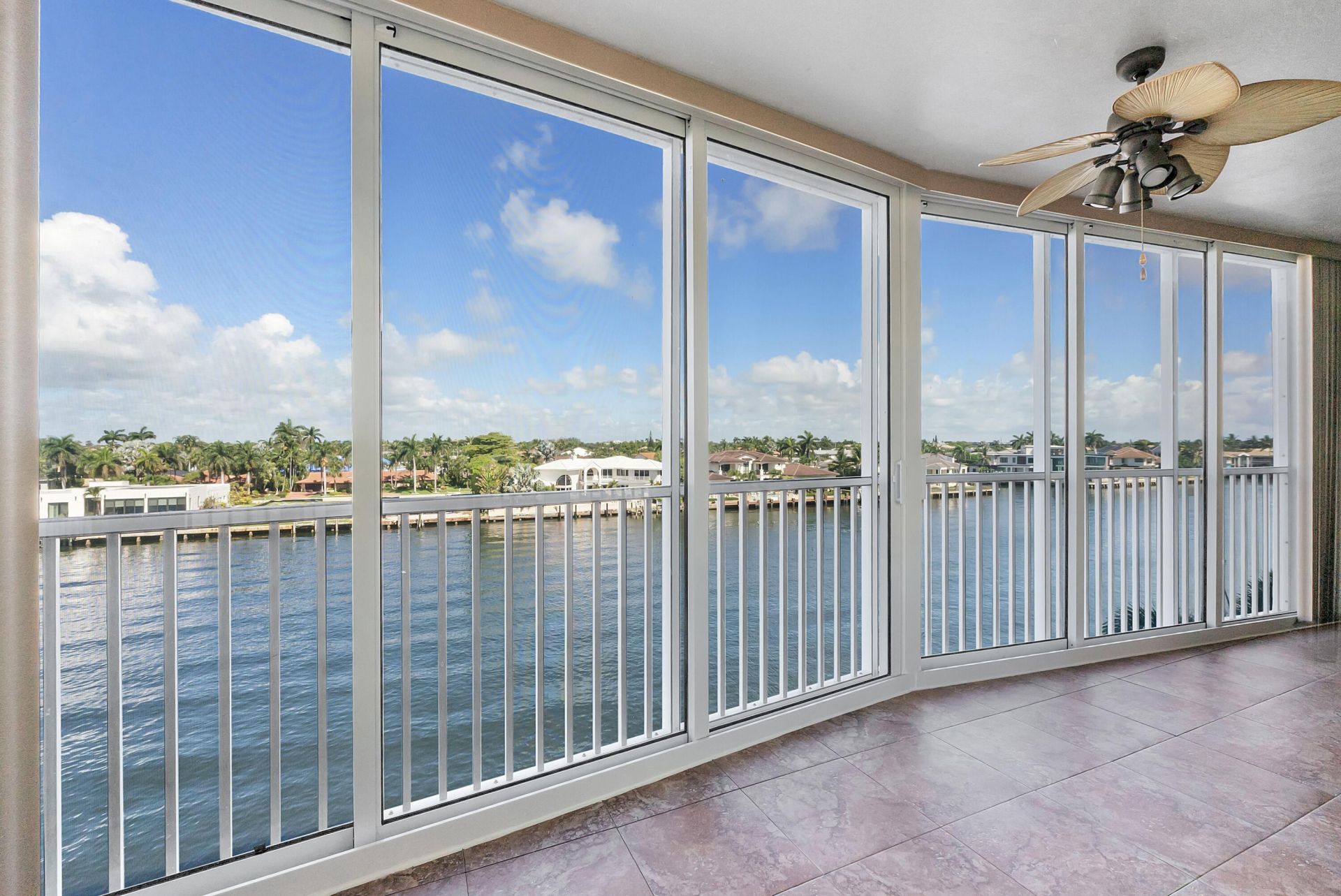 3310 S Ocean Boulevard, Unit 528-d, Highland Beach, FL 33487 Photo