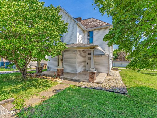 2100 Cecil Ave, Knoxville, TN 37917