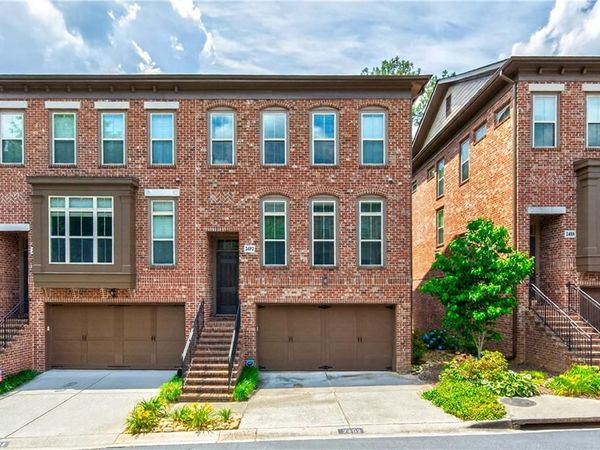 2492 Crescent Park Court, Unit 16, Atlanta, GA 30339