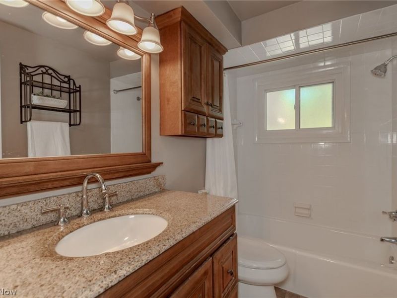 8550 Sharp Lane , Chesterland, OH 44026 Photo 19