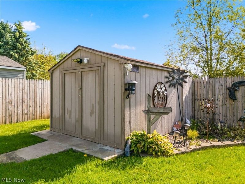 2534 Bollinger Avenue NE, Canton, OH 44705 Photo 29