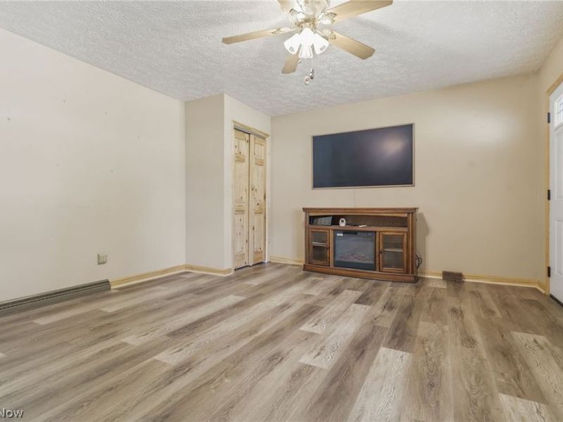 2534 Bollinger Avenue NE, Canton, OH 44705 Photo 7