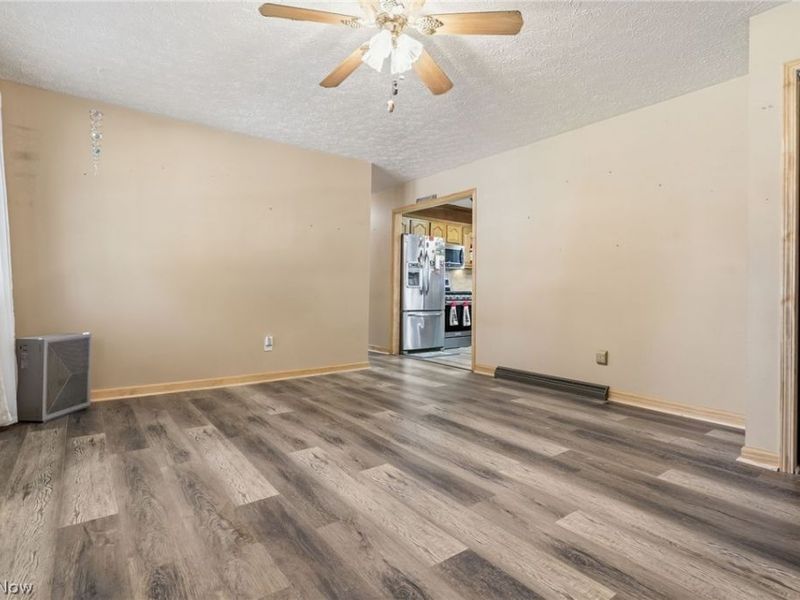 2534 Bollinger Avenue NE, Canton, OH 44705 Photo 8