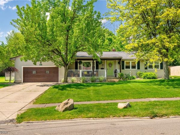 461 Oakridge Drive , Youngstown, OH 44512