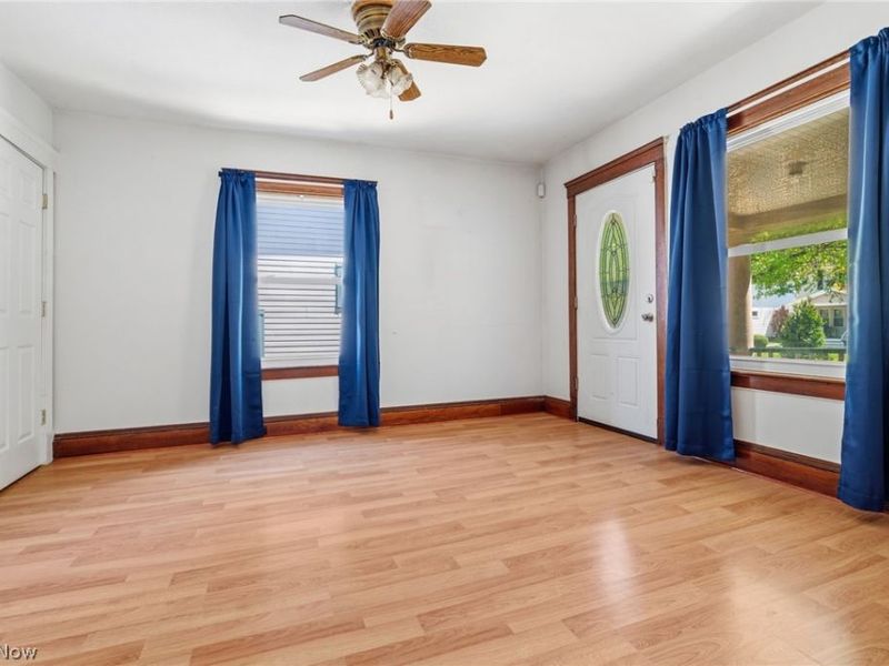 14520 Bayes Avenue, Lakewood, OH 44107 Photo 5