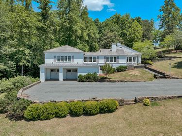 260 Peaceful Valley LN , Rocky Mount, VA 24151