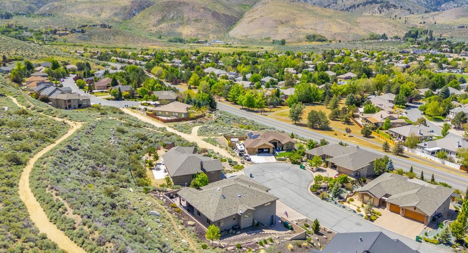 2183 Canterbury Lane, Carson City, NV 89703 Photo