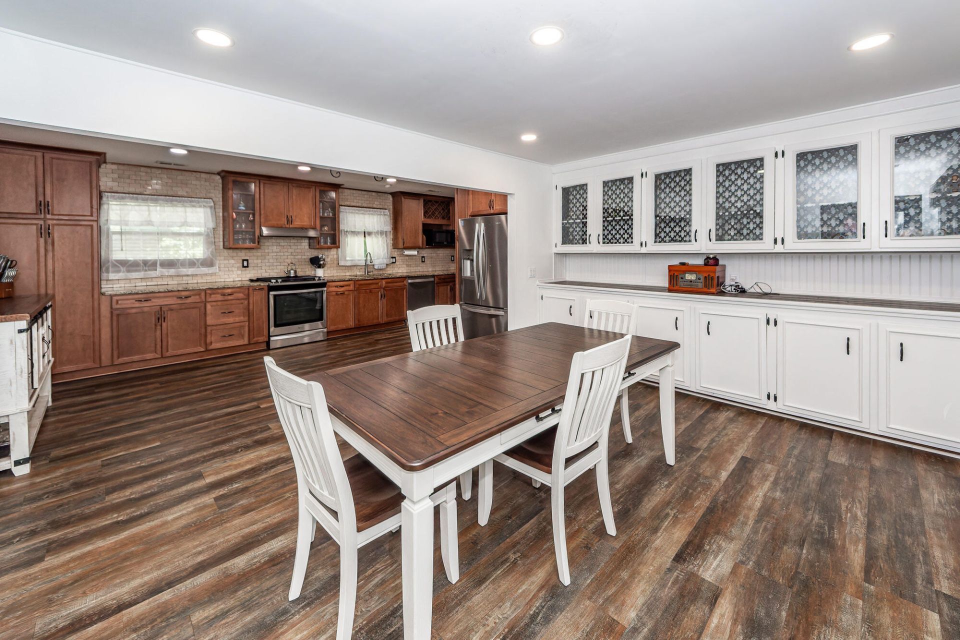313 Fairington Drive Photo 14