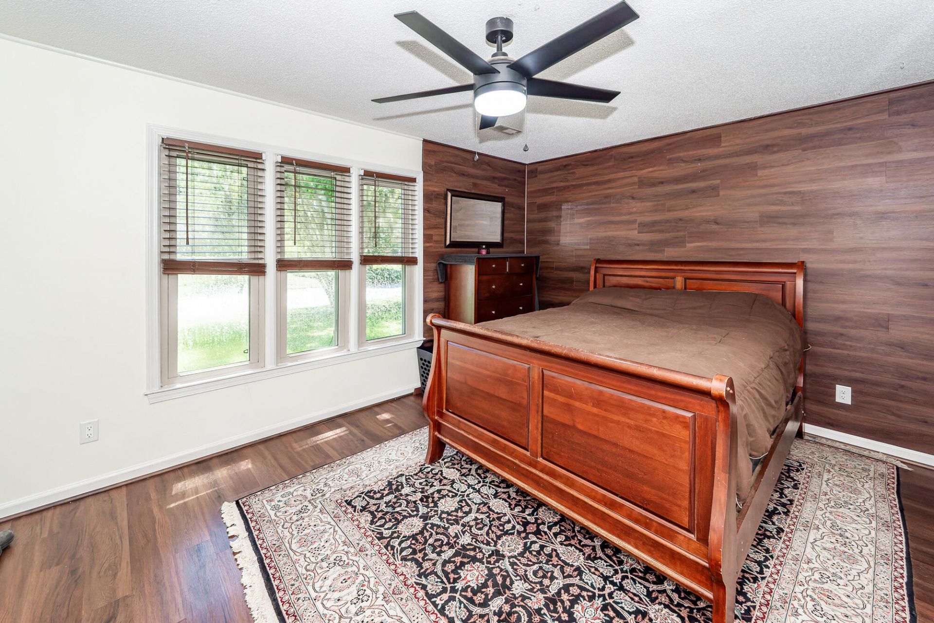 313 Fairington Drive Photo 30